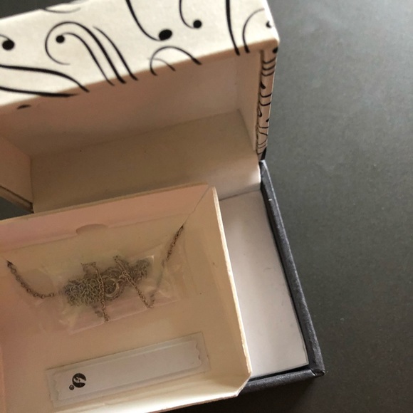 Frog Necklace - Picture 3 of 3